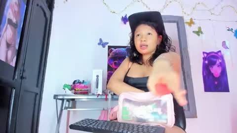 emily online show from February 2025 05:37:01 PM