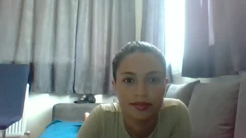 Emilly and Daniel online show from June 2026 10:02:01 AM