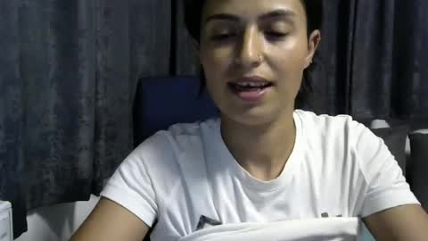 Emilly and Daniel online show from July 2026 06:59:01 PM