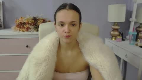 Emilly online show from February 2026 07:38:02 AM