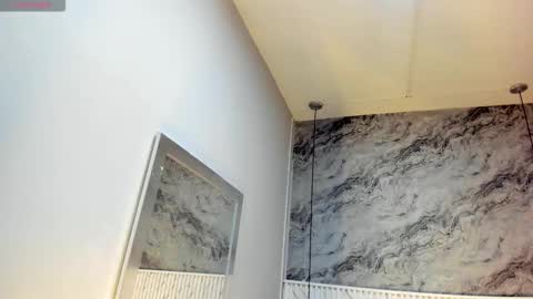 Snapshot of emilly_mell chatting on October 2025 11:33:01 AM emilly_mell online show from October 2025 11:33:01 AM