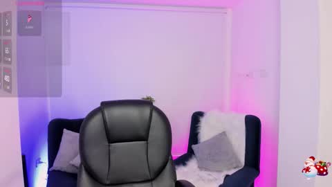 Emily online show from September 2025 05:13:01 AM