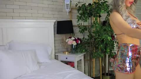 EMMA online show from October 2025 07:34:01 PM