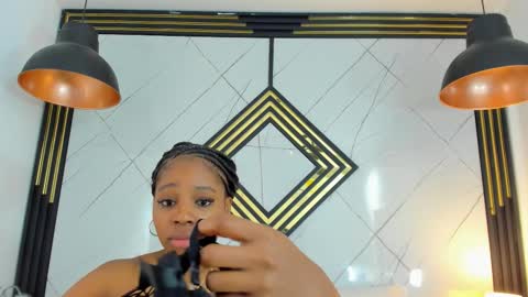 Emilly online show from October 2025 12:28:02 PM