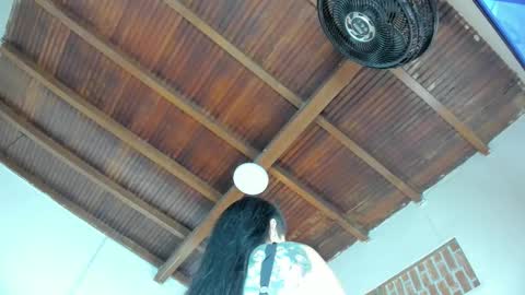 Snapshot of emily18__ chatting on February 2026 11:00:02 AM Emily online show from February 2026 11:00:02 AM