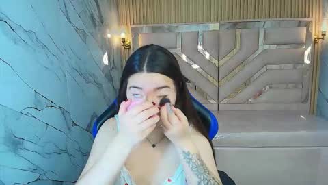 Emily online show from January 2026 01:05:02 PM