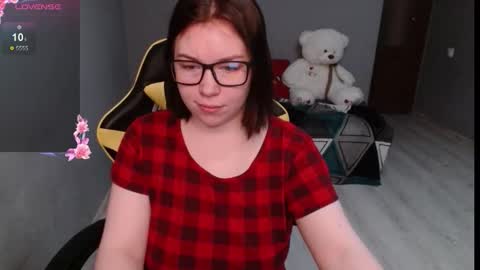 Snapshot of emily_amorre chatting on September 2025 01:42:02 AM Emily 3 online show from September 2025 01:42:02 AM