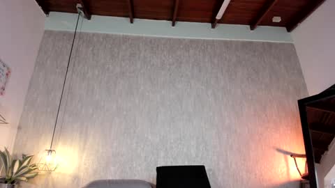 Snapshot of emily_ariaszc chatting on December 2024 03:22:01 PM Emily online show from December 2024 03:22:01 PM