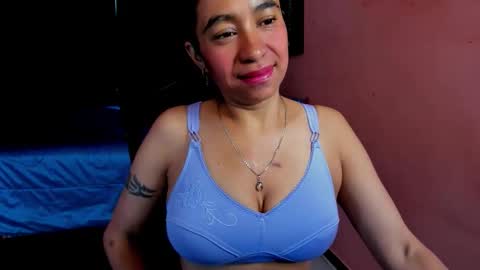 emily_bunny7 online show from January 2026 05:49:02 PM