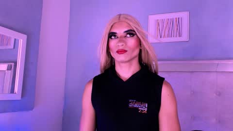 emily_castillo1_ online show from September 2025 05:53:01 AM