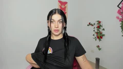 Emily  online show from September 2025 02:33:02 PM