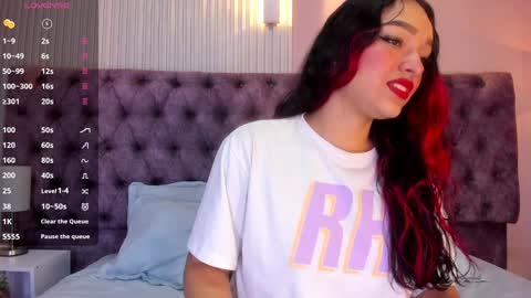 Emily online show from December 2024 07:43:01 PM