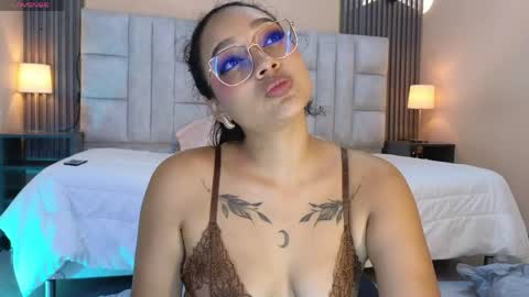 Emily online show from June 2026 07:03:02 PM