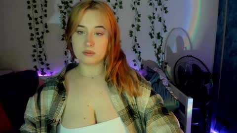 Snapshot of emily_gin chatting on February 2025 05:47:02 AM EMILY online show from February 2025 05:47:02 AM