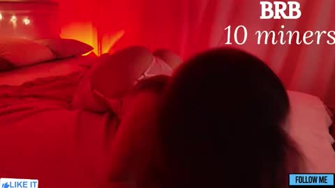 Snapshot of emily_gin chatting on November 2025 02:22:02 AM EMILY online show from November 2025 02:22:02 AM