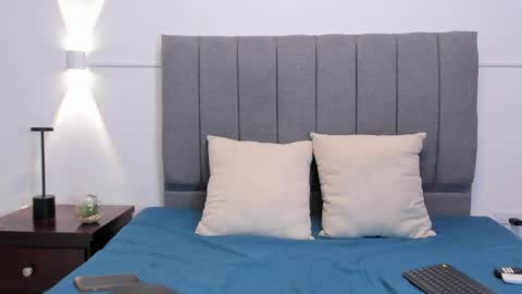 emily_jonhson online show from May 2026 08:47:02 PM