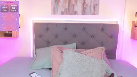 Snapshot of emily_leinn chatting on February 2025 06:01:02 PM E M I L Y online show from February 2025 06:01:02 PM