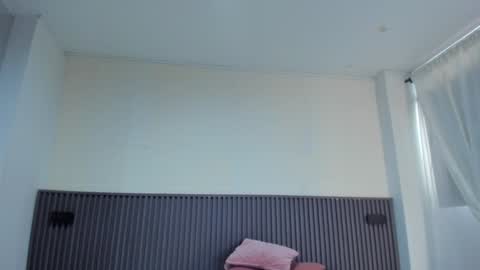 emily leroy. online show from January 2025 06:51:01 PM