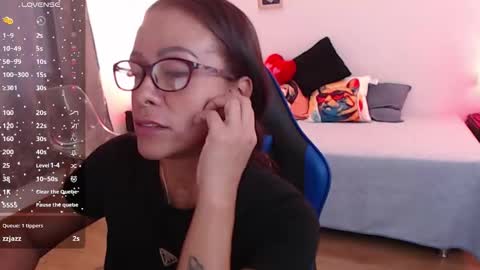 emily leroy. online show from September 2025 02:17:01 PM