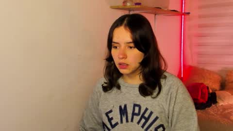 emily_lindey online show from November 2025 03:29:02 AM
