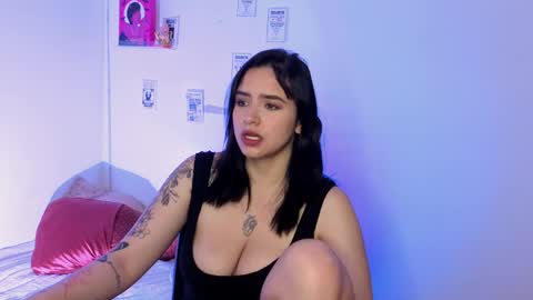 Emily Lindey online show from April 2026 04:15:02 AM