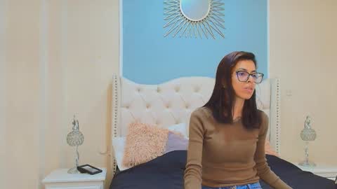 Emily online show from September 2025 11:26:02 PM