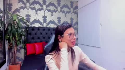 Emily online show from April 2026 02:45:02 PM