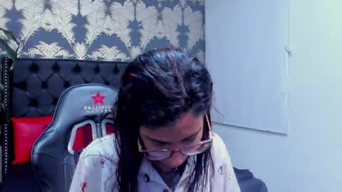 Emily online show from May 2026 02:11:01 PM