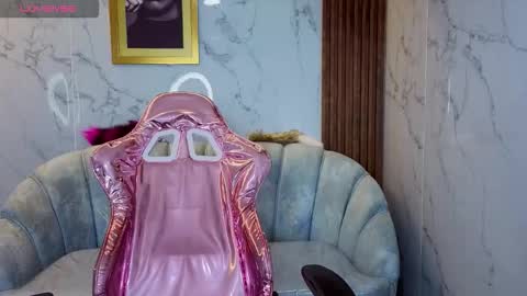 Emily  online show from November 2025 02:11:02 AM