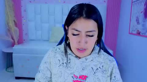 Emily  online show from November 2025 01:26:02 PM