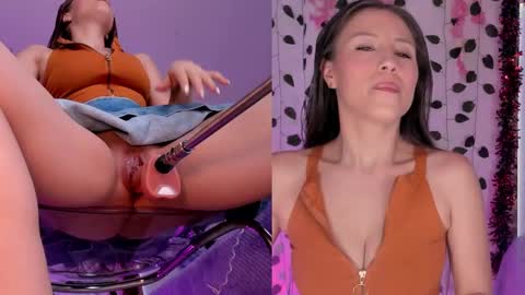 Snapshot of emily_montoya chatting on December 2024 10:01:02 PM Emily online show from December 2024 10:01:02 PM