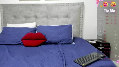Snapshot of emily_nezdoll chatting on May 2026 07:14:02 AM Emily online show from May 2026 07:14:02 AM