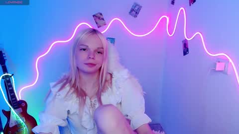 Lia online show from October 2025 04:52:01 PM