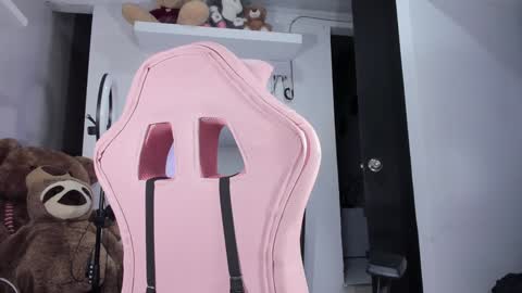 emily_palmeer online show from December 2024 10:26:02 AM