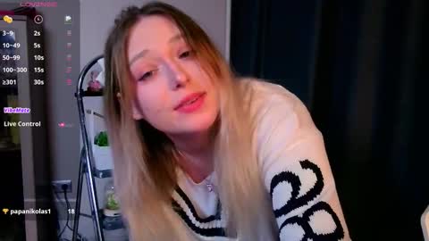 emily_pvt online show from February 2026 09:43:01 PM