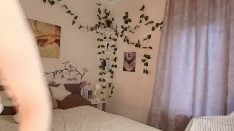 Snapshot of emily_relishh chatting on September 2025 01:16:02 PM emily_relishh online show from September 2025 01:16:02 PM