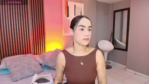 Emily  online show from October 2025 01:06:02 PM