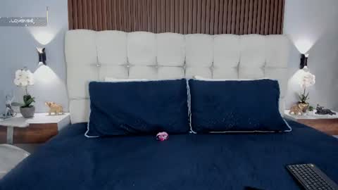 Snapshot of emily_rose1_ chatting on July 2026 12:44:02 PM Emily rose1 online show from July 2026 12:44:02 PM