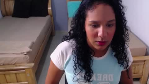 Snapshot of emily_russell_ chatting on September 2025 04:57:01 AM emily_russell_ online show from September 2025 04:57:01 AM