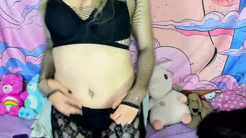 Snapshot of emily_salvatore chatting on February 2025 11:41:02 PM emily_salvatore online show from February 2025 11:41:02 PM