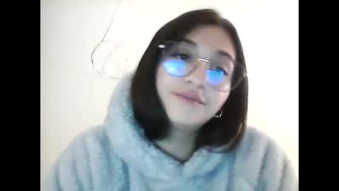 Snapshot of emily_smith29 chatting on December 2024 07:05:01 AM emi online show from December 2024 07:05:01 AM