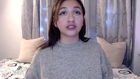 Snapshot of emily_smith29 chatting on December 2024 03:29:02 AM emi online show from December 2024 03:29:02 AM