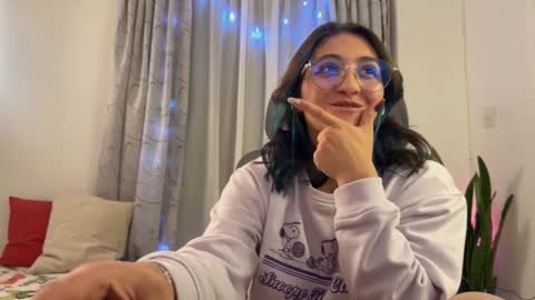 Snapshot of emily_smith29 chatting on February 2025 06:32:01 AM emi online show from February 2025 06:32:01 AM