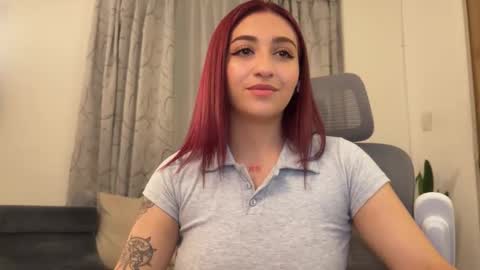 Snapshot of emily_smith29 chatting on March 2025 02:30:02 AM emi online show from March 2025 02:30:02 AM