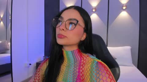 emily_tolson online show from May 2026 07:43:02 PM