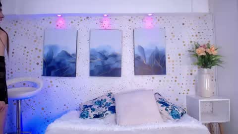 Emily. online show from November 2025 03:29:02 AM