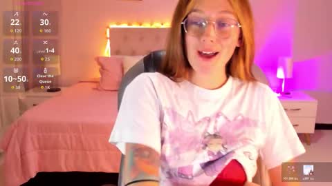 Snapshot of emily_warren__ chatting on March 2026 08:04:02 PM emily_warren__ online show from March 2026 08:04:02 PM