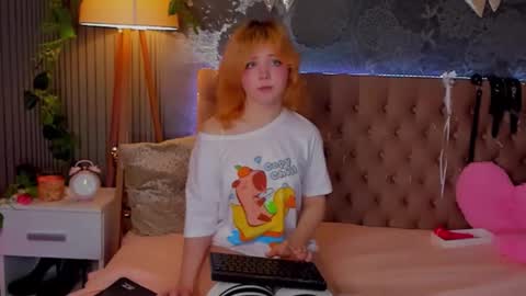 Baby Emelli online show from December 2025 08:20:02 AM