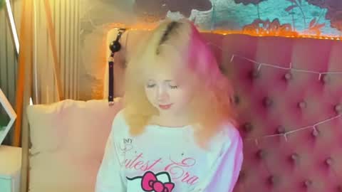 Baby Emelli online show from July 2026 06:04:02 AM