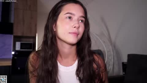 emilybatee online show from May 2026 05:53:02 PM